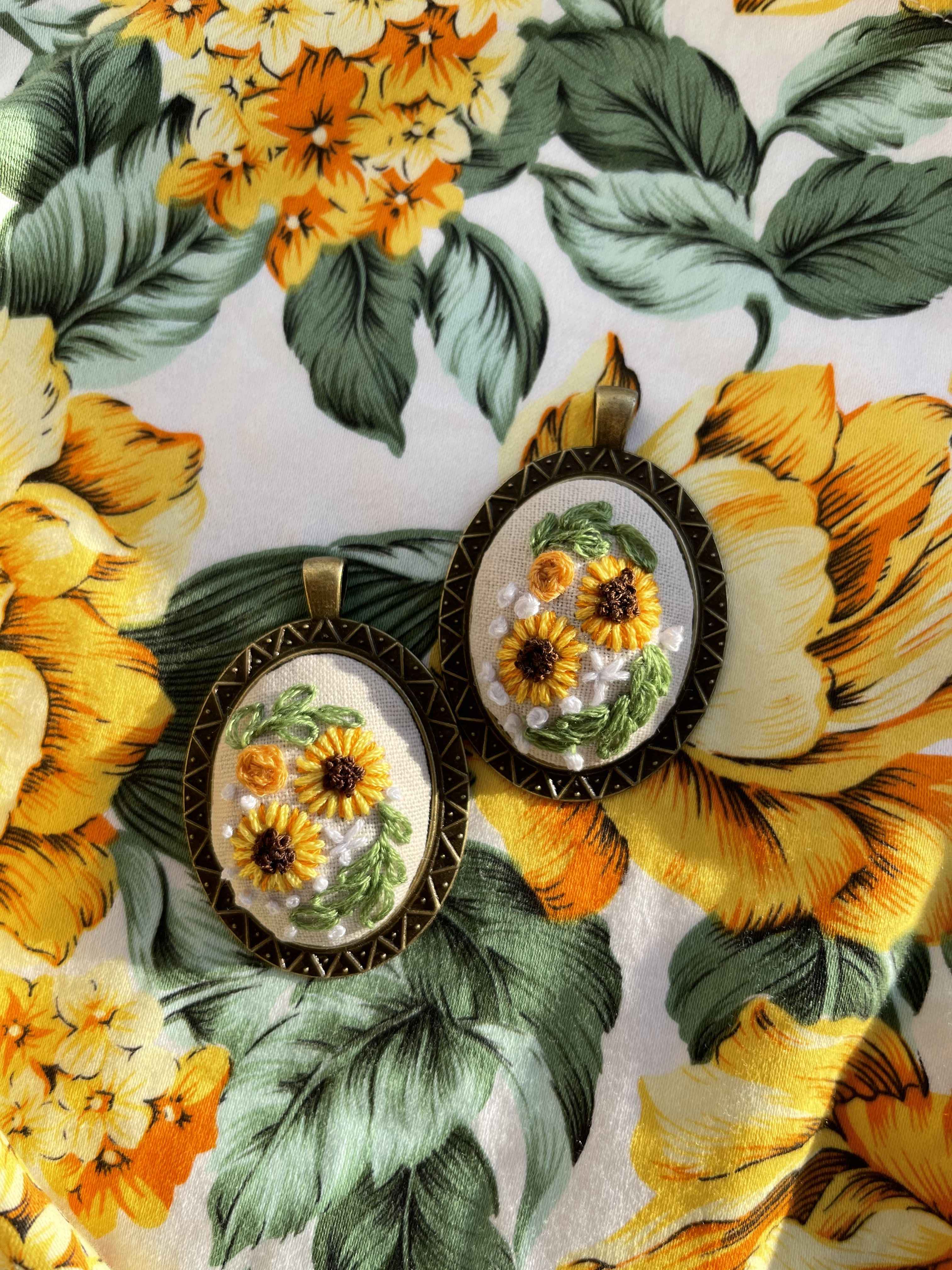 Hand-embroidered British Sunflower necklace 
