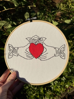 handmade-item handmade-gifts Claddagh embroidered hoop 