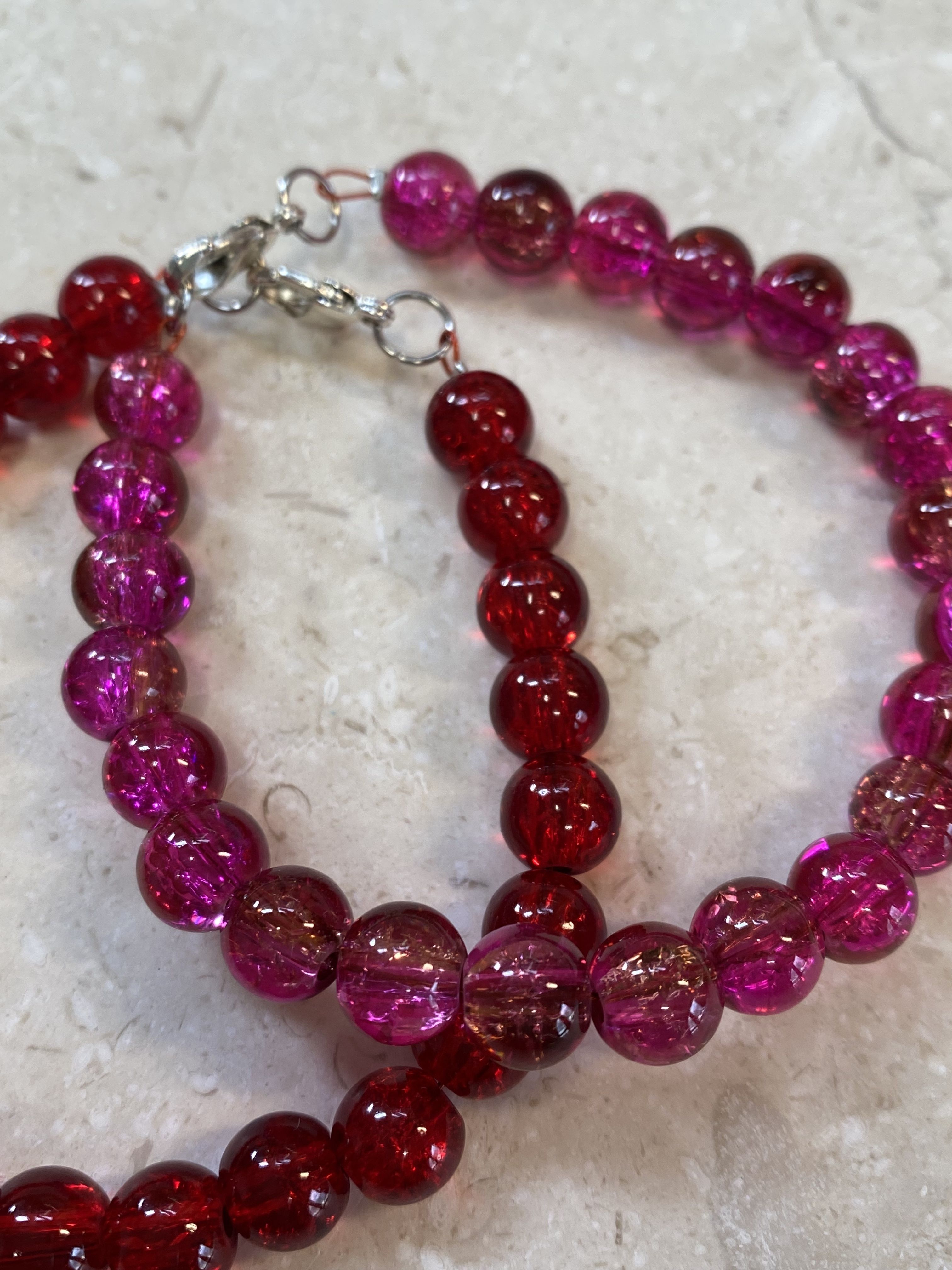 Set of 2 Stackable Glass Beaded Bracelet (Shades of Red) - Stackable Crackle Glass Beaded Bracelet - Handmade Glass Beaded Bracelet