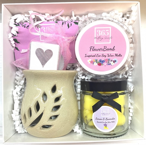 Jar of Hearts Gift Set  Lemon & Lavender/ Flowerbomb 