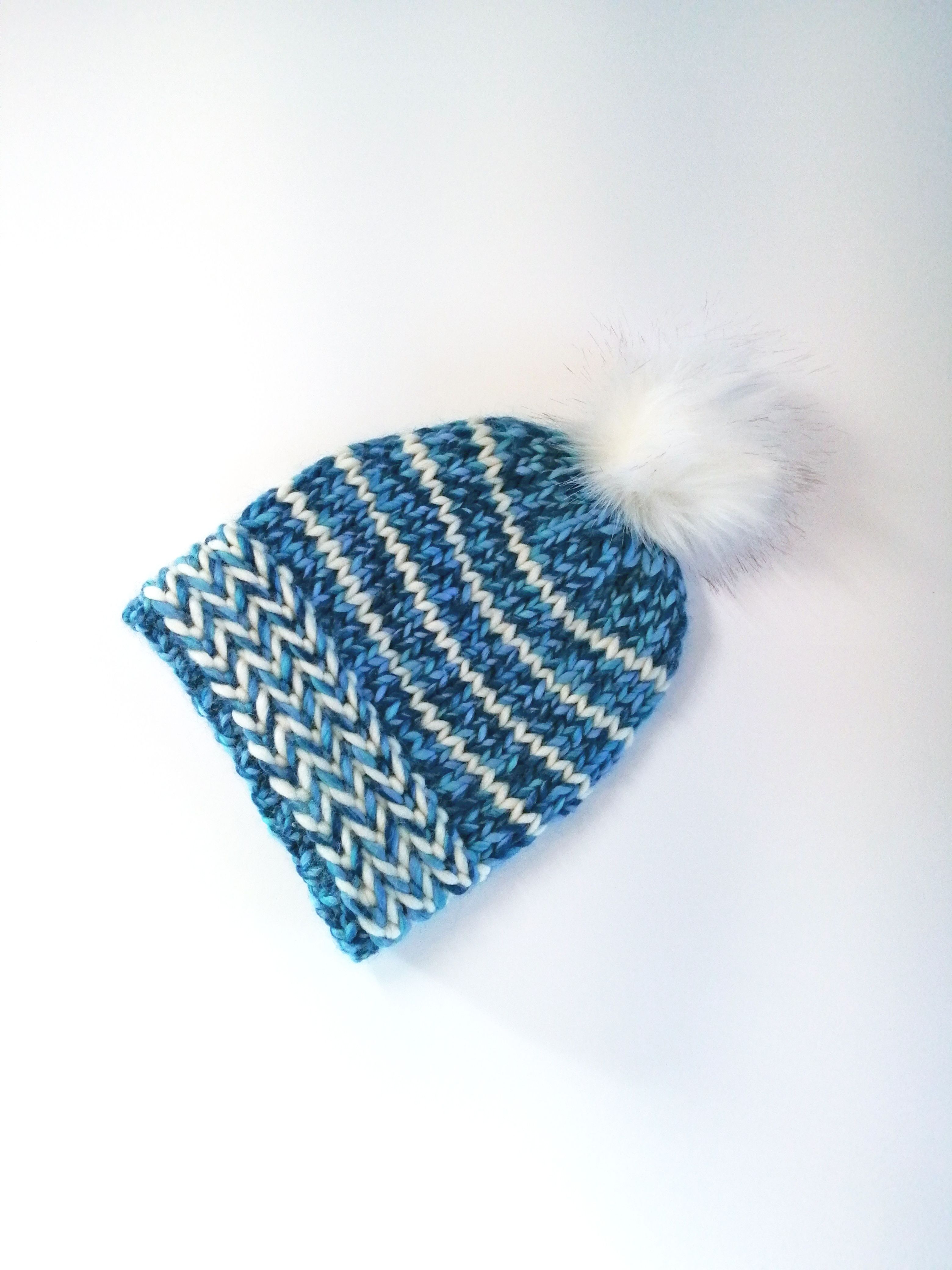 Blue merino wool beanie / hat hand knit in super chunky yarn with faux fur white pom (optional). Adult sized
