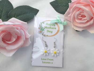 Daisy Dangle Earrings 🌼
Mothers Day Gift
