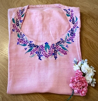 handmade-item handmade-gifts Unique Hand Painted Tunic Top in cotton Silk Handloom
