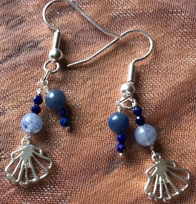 handmade-item handmade-gifts Aventurine and Lapis lazuli gemstone charm silver handmade earrings