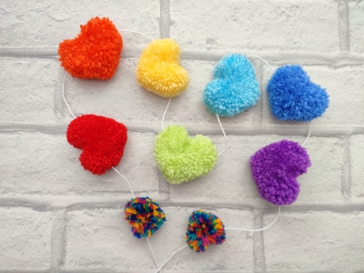 handmade-item handmade-gifts Rainbow heart shaped pom pom garland - 1m