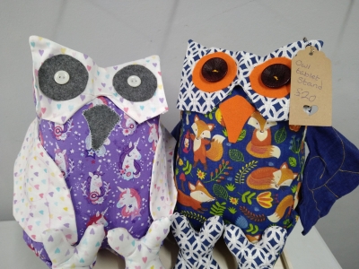 handmade-item handmade-gifts Ollie the Owl Tablet Stand 
