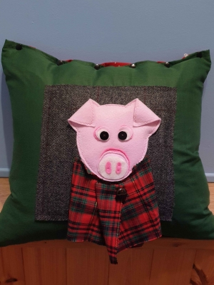 handmade-item handmade-gifts Pig in blanket cushion 
