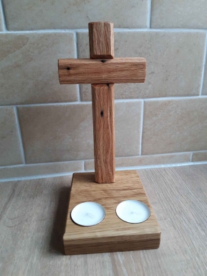 Wooden Crucifix tealight 